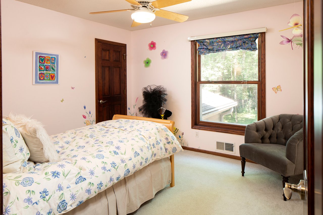 6040 Maple Leaf Circle | Shorewood