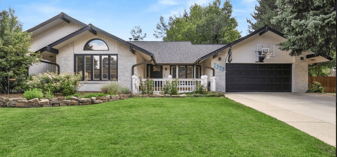 7329 Island Circle
