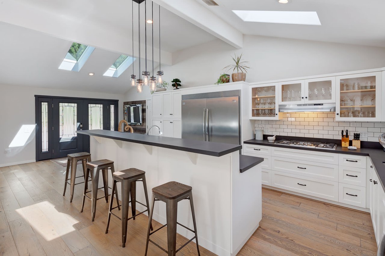 60 Oak Grove Avenue, Woodacre