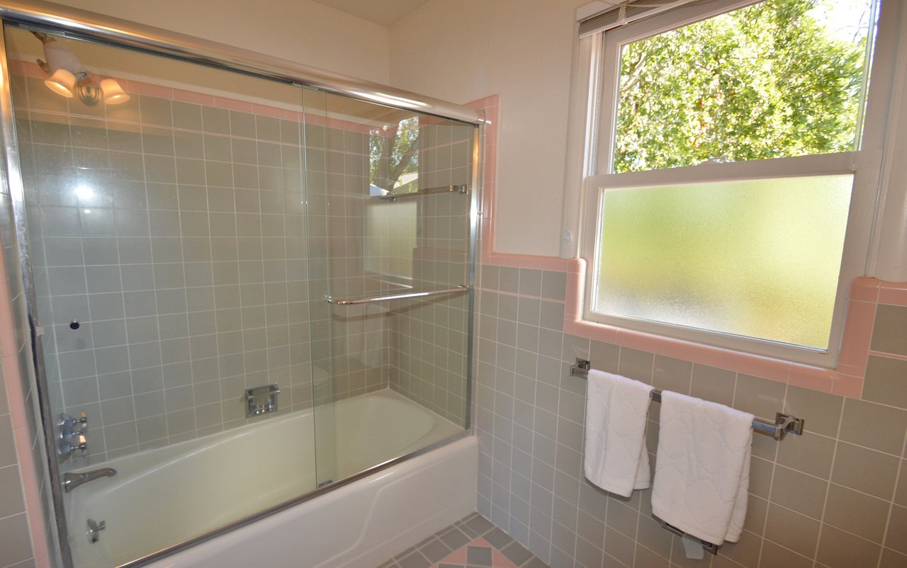 60 Madrone Road, Fairfax