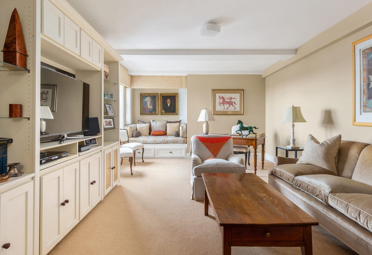 200 E 16th St, #16C