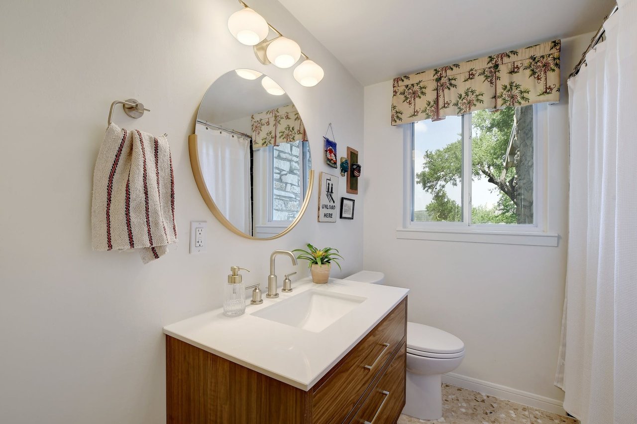2305 Westworth Cir, Austin, Texas 78704