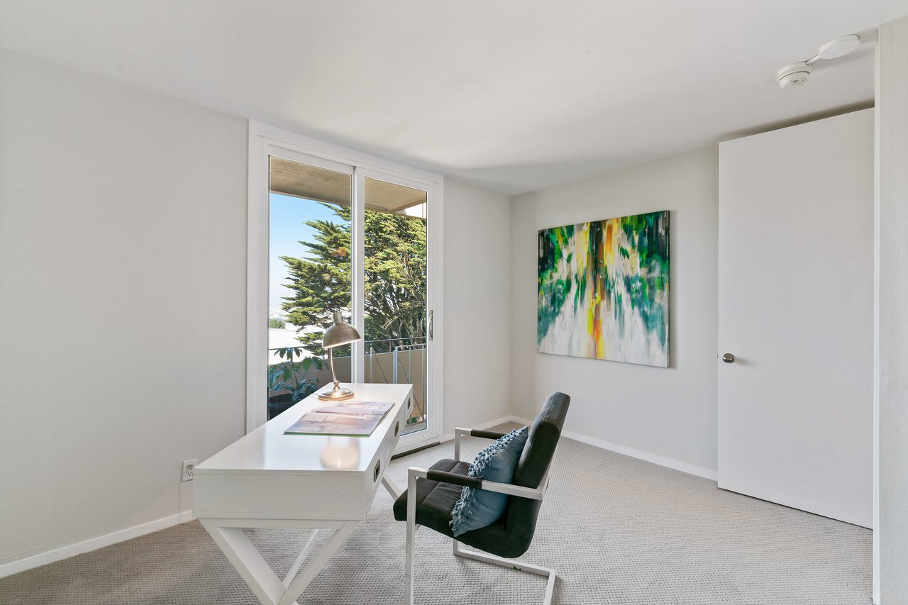 266-B Red Rock Way