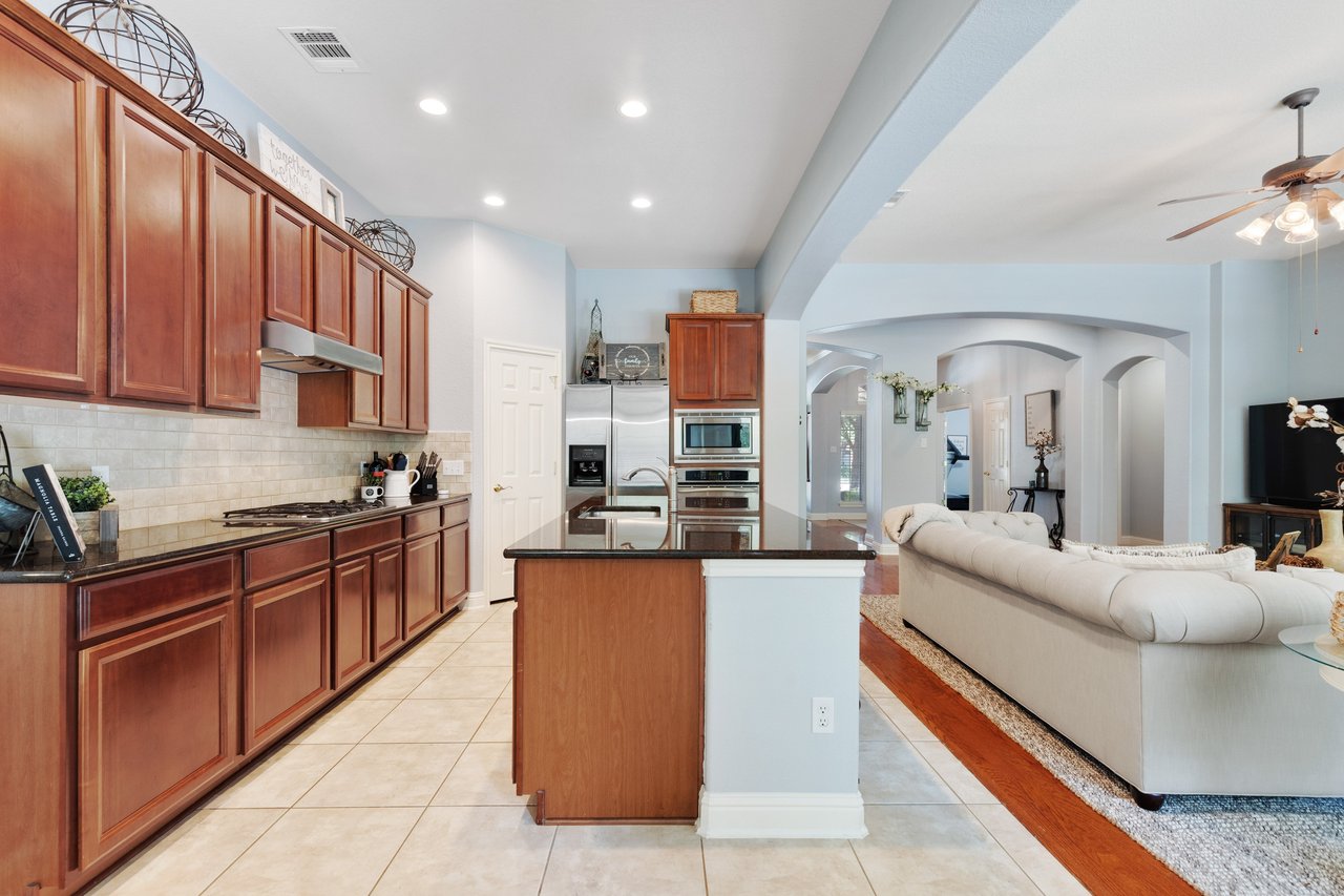 1204 Andrew CV
