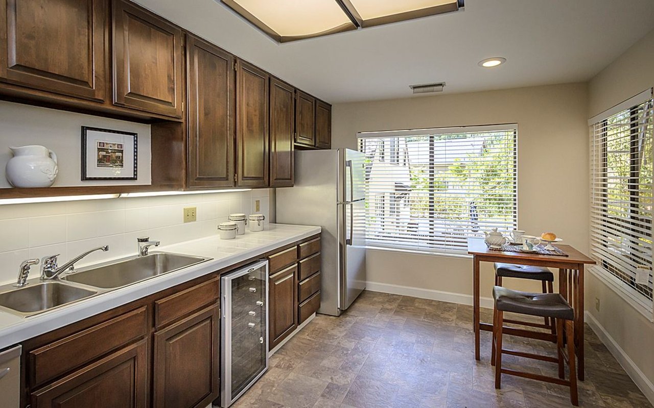 425 N El Camino Real, #202
