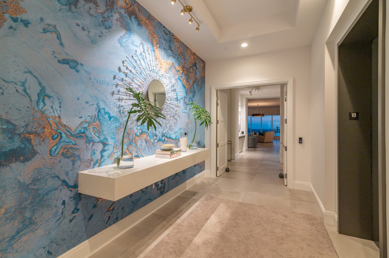 Penthouse at 624 Palm