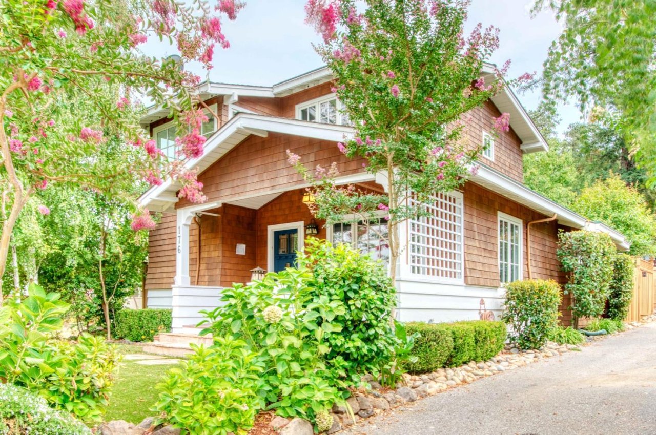 176 Villa Avenue 