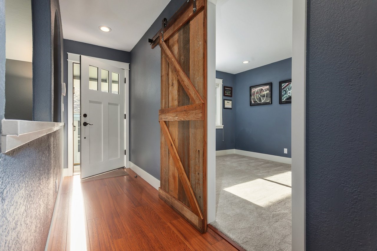 1105 Glengarry Ln - Rudgear Estates