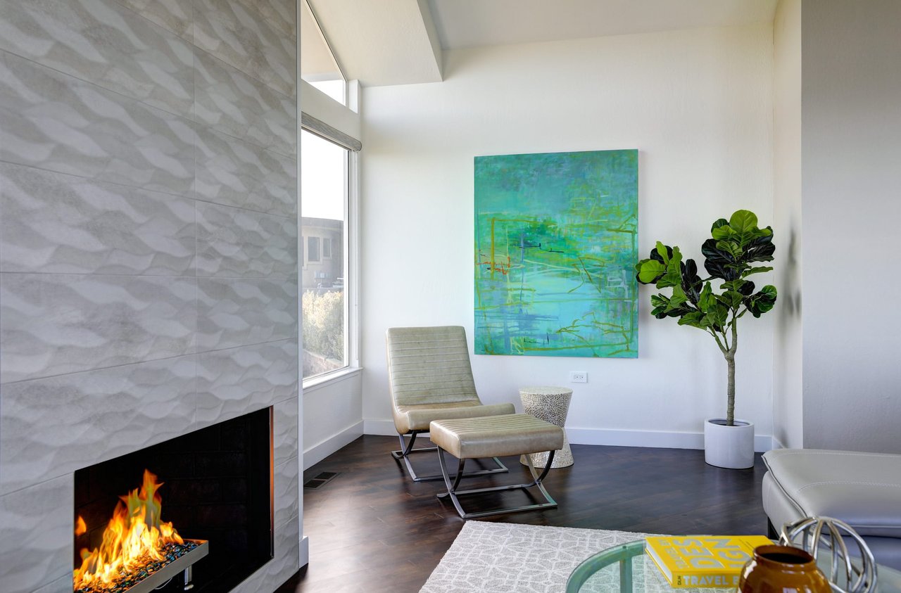 Spectacular Contemporary View Residence 