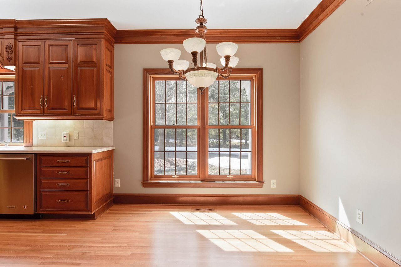 550 Oxford Road, Orono