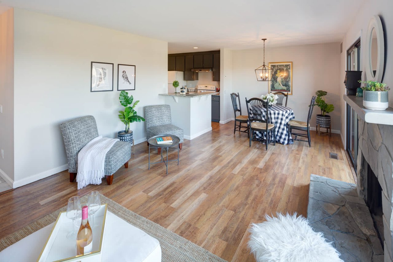 21 Lakeview Court, Novato