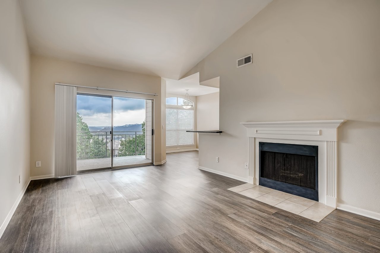 6000 Shepherd Mountain Cove 2107