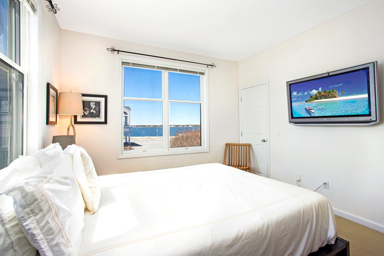 580 Dune Rd, #7