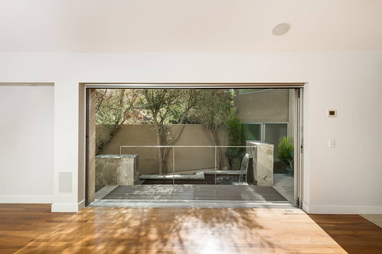 Architectural Lease | Upper Beachwood Canyon