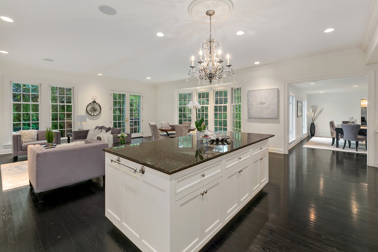 Gorgeous Highcroft Masterpiece in Wayzata!