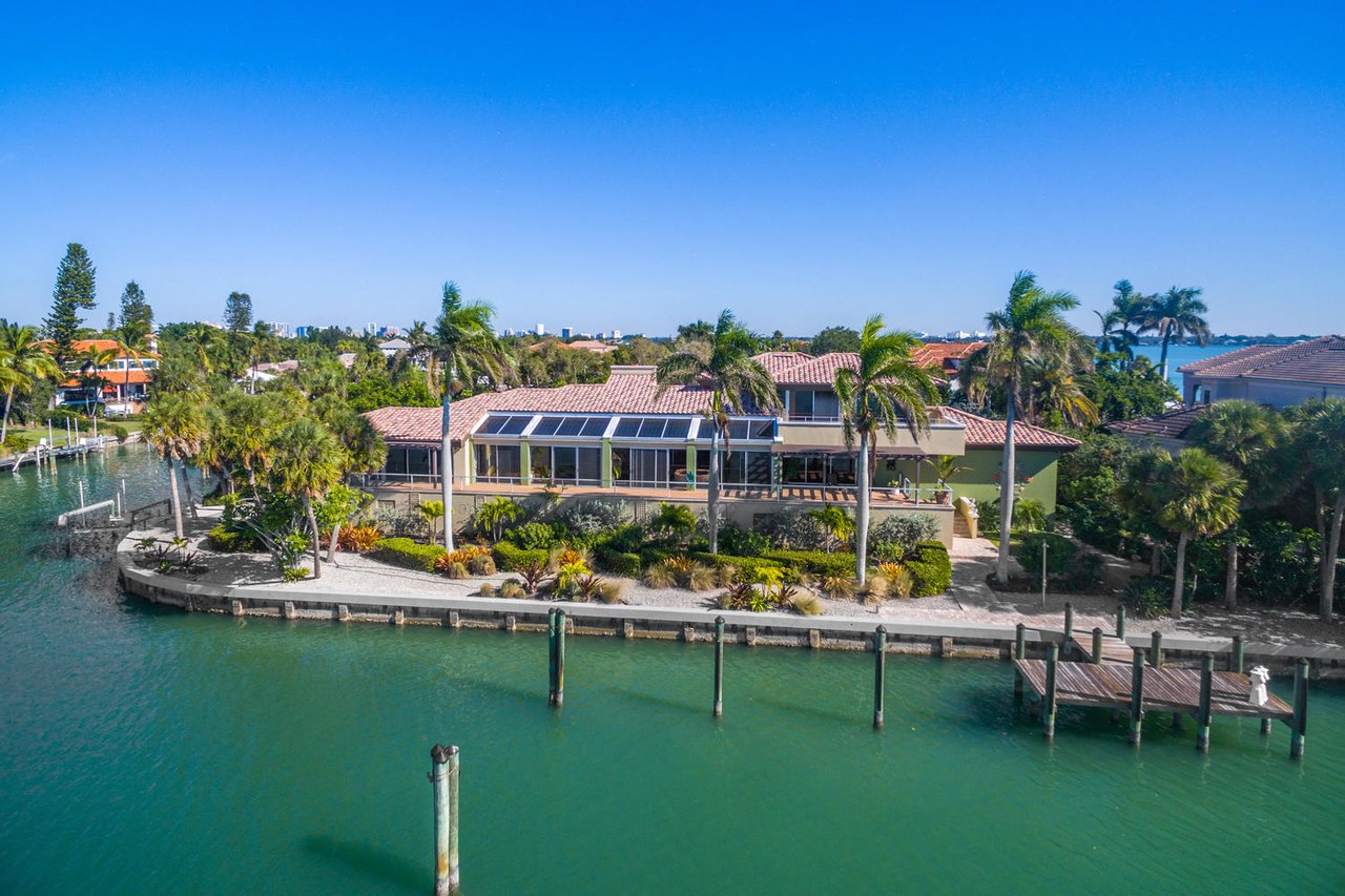 682 Mourning Dove Dr