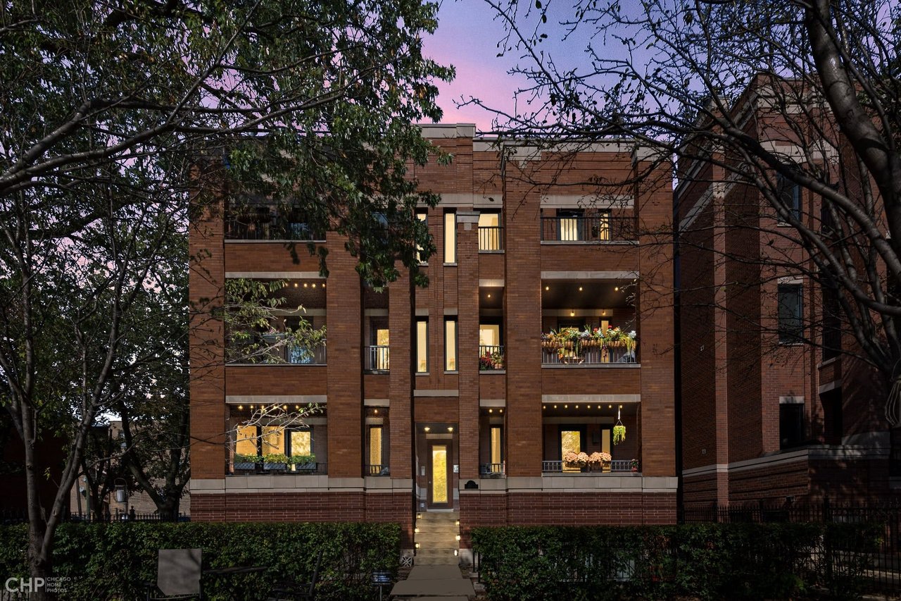 Bright and Open Logan Square Condo: 2554 W Logan Blvd #101