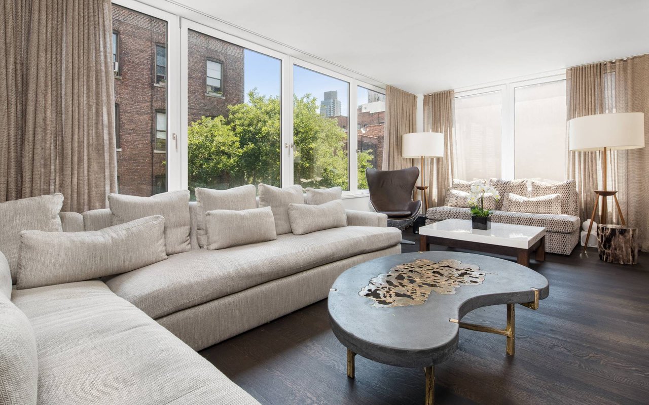233 West 20th St