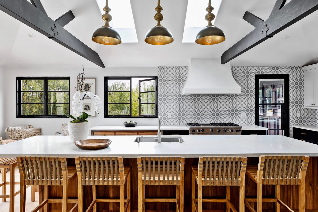 14547 Valley Vista Blvd.