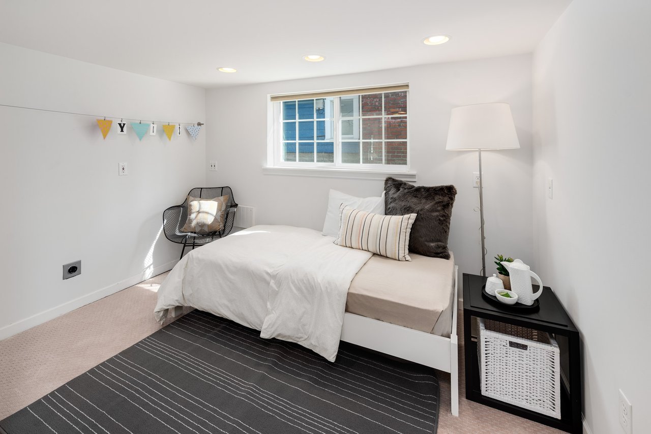Charming Craftsman in Phinney Ridge