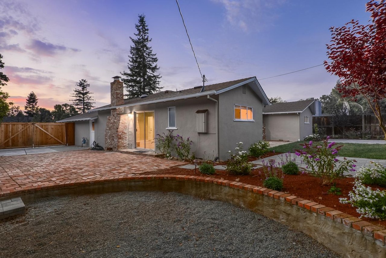 22160 Berkeley Court