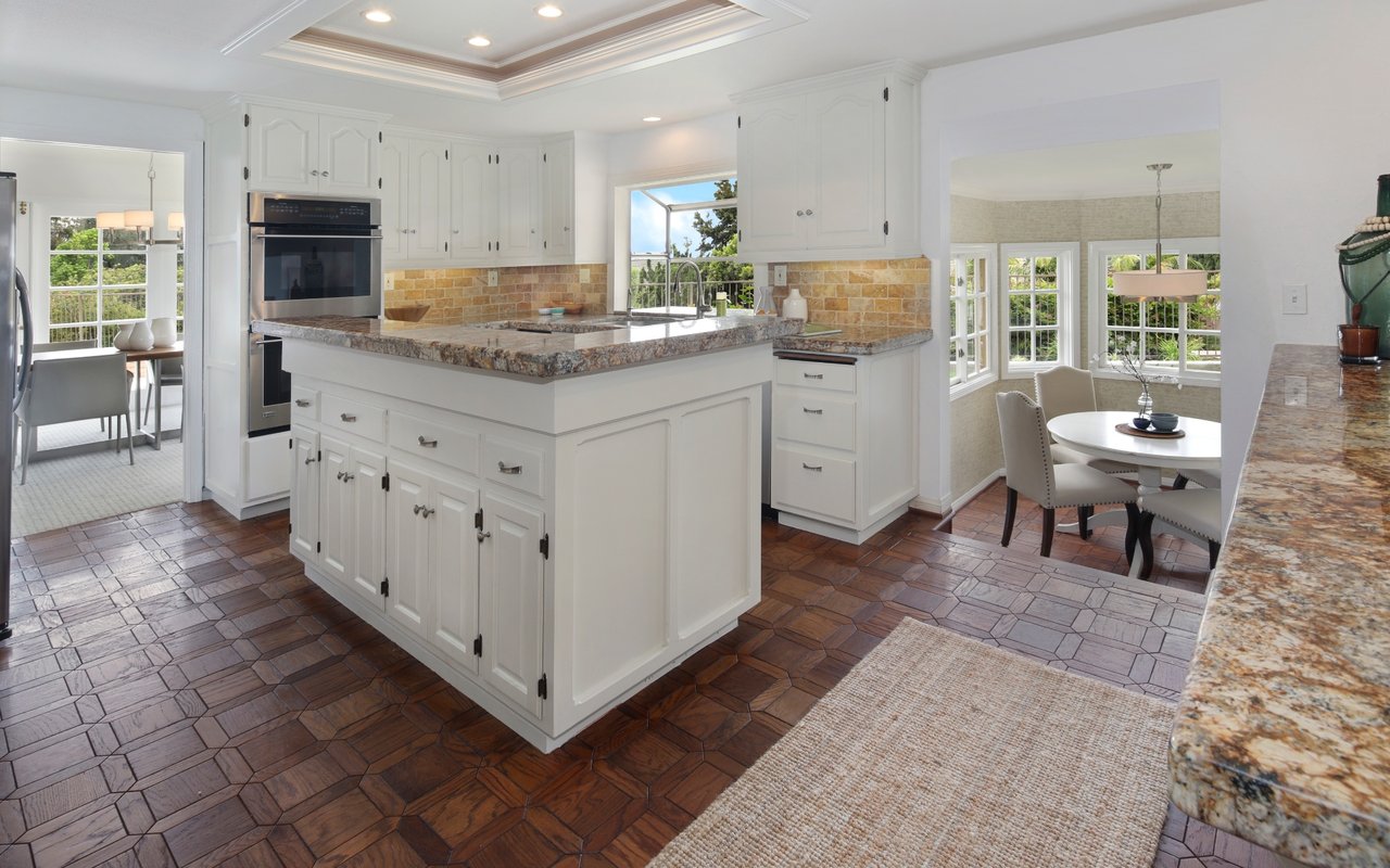 2201 Alta Vista Dr