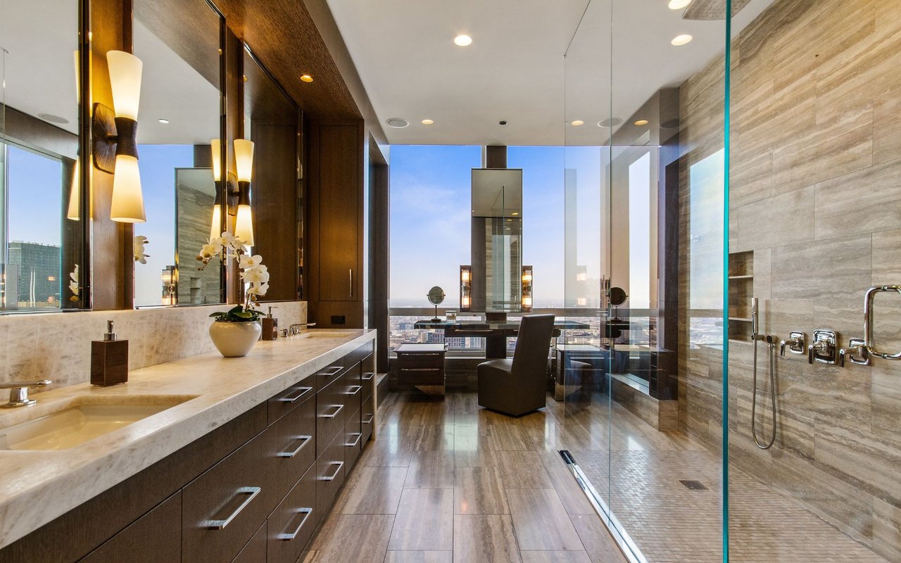 55 E Erie St, #5401 