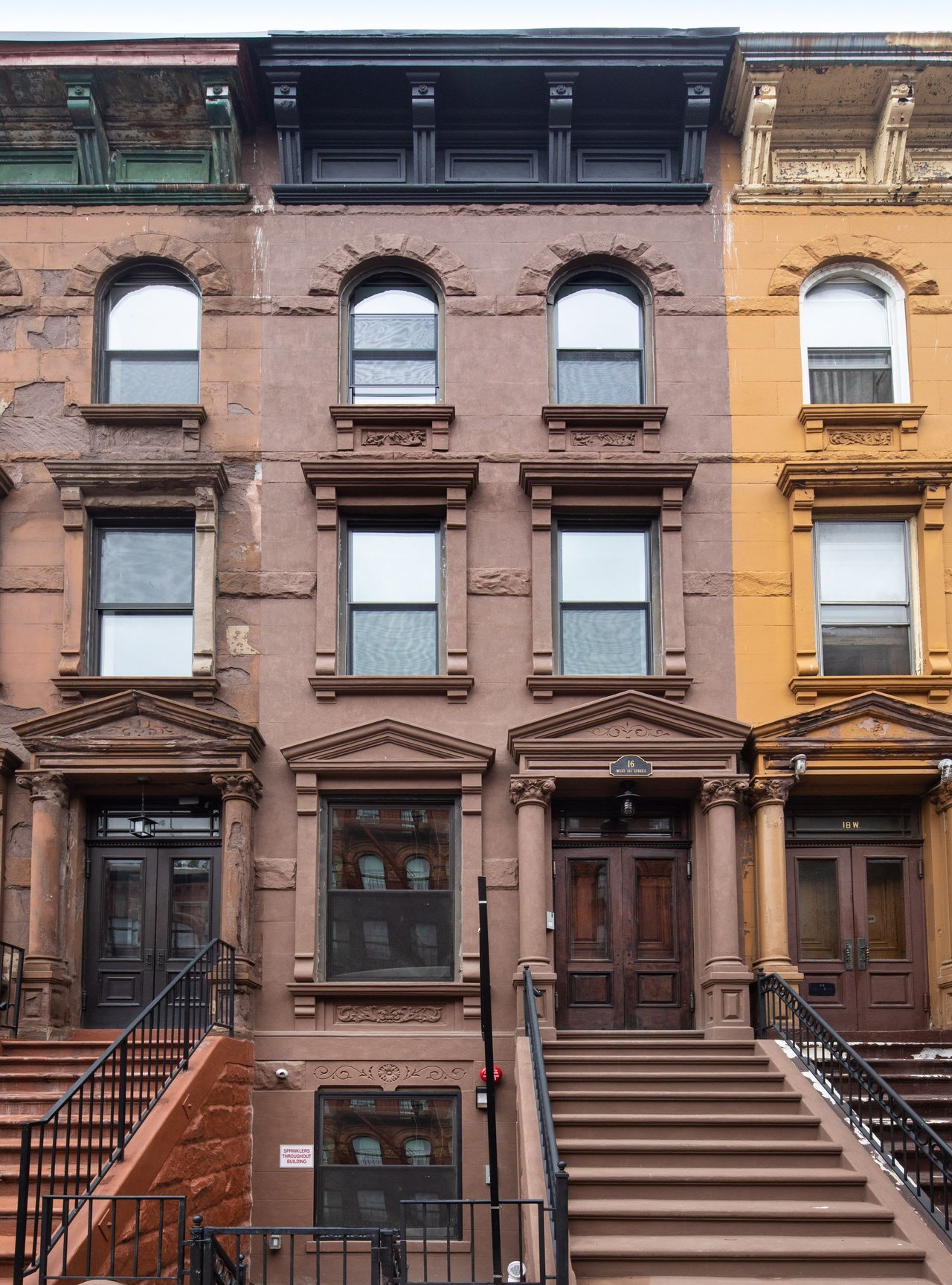 16 W 131st St