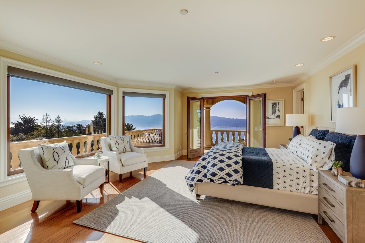 Extraordinary Tiburon Sanctuary