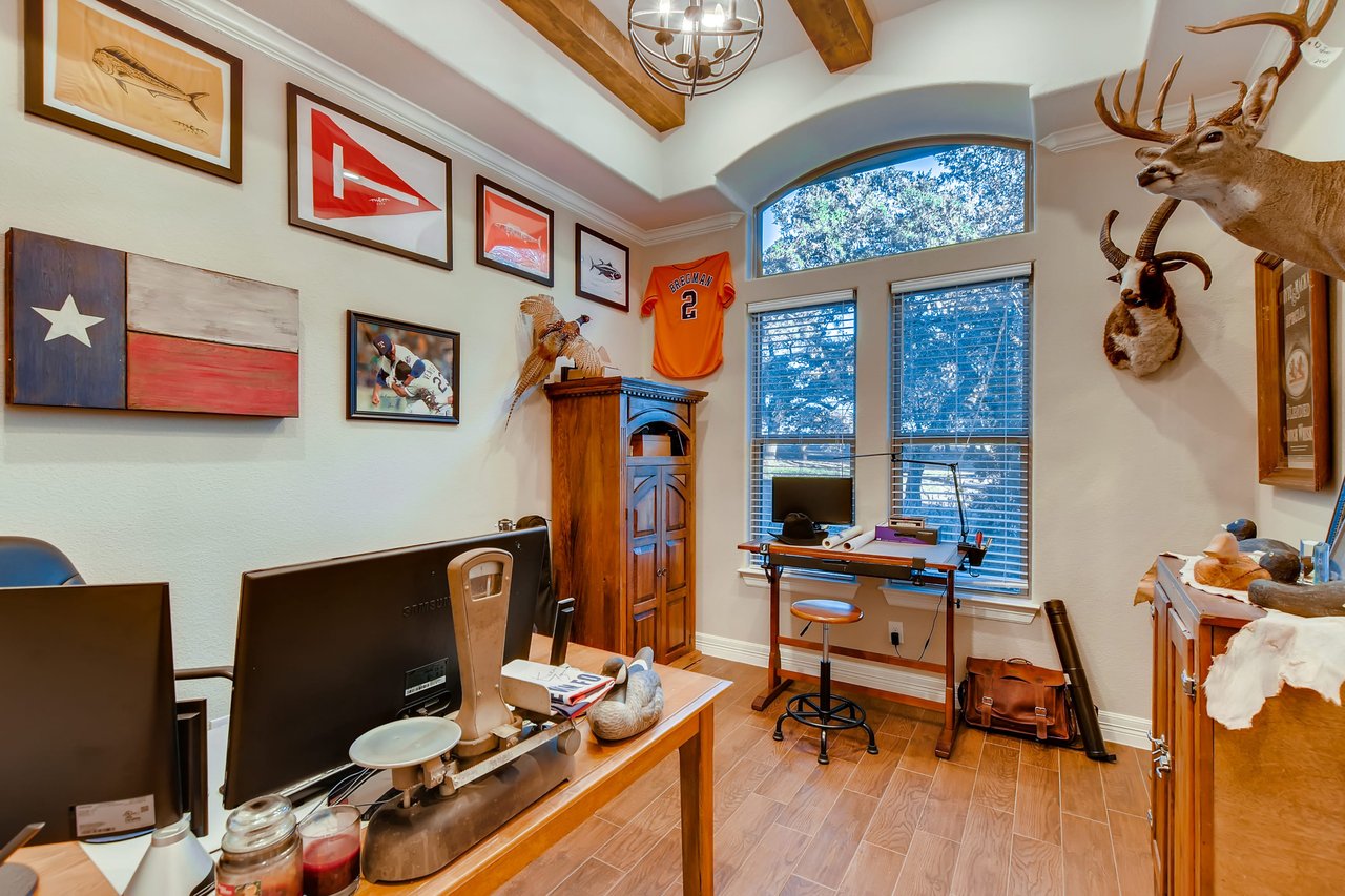 252 Island Oaks Lane