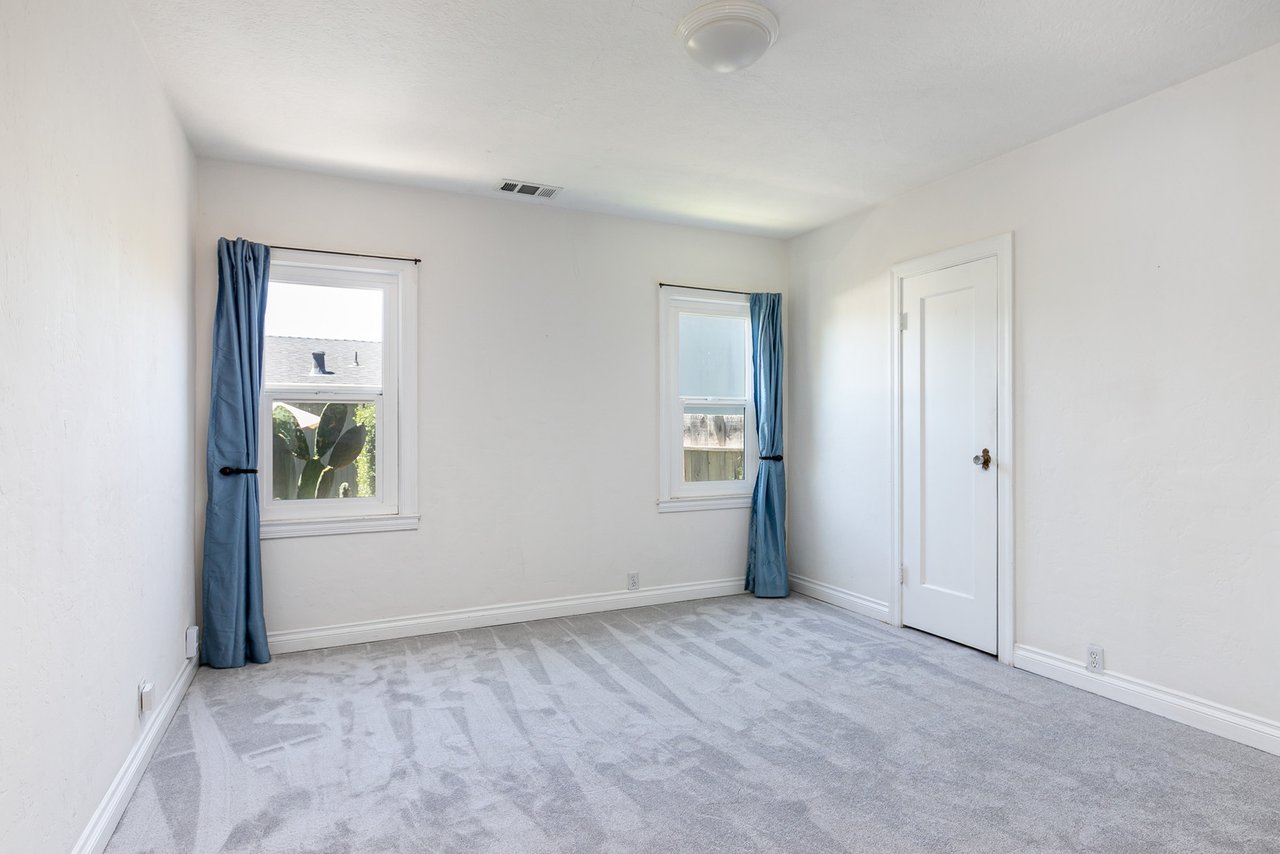 Single Story Gem in Great Location!