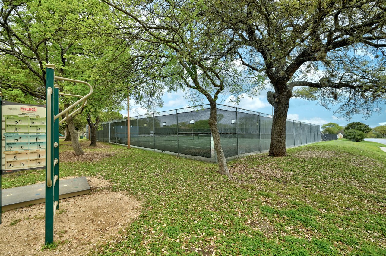 1204 Andrew CV