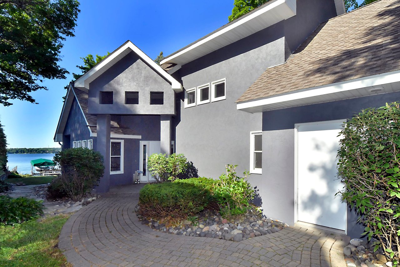 5295 Edsall Road | Minnetrista