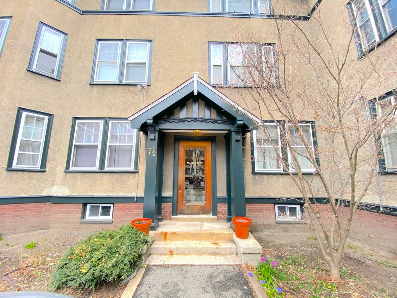 7.5 Centre St