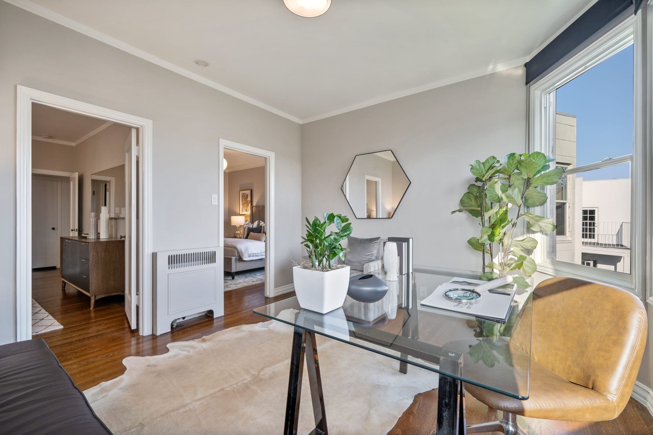 EXCEPTIONAL MARINA HOME
