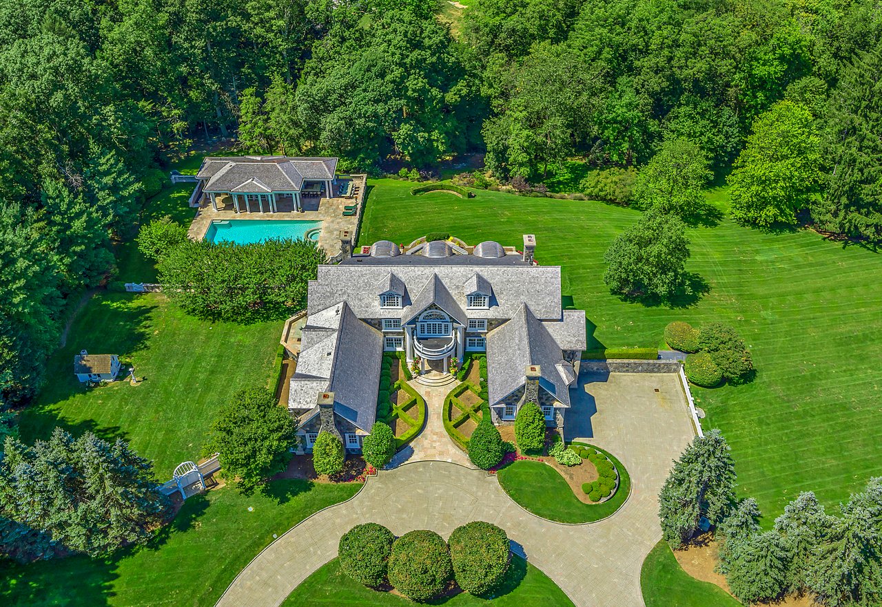 20 Andrews Farm Rd, Greenwich CT