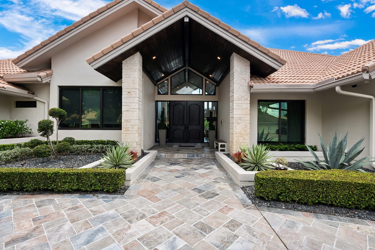 4474 Woodfield Blvd