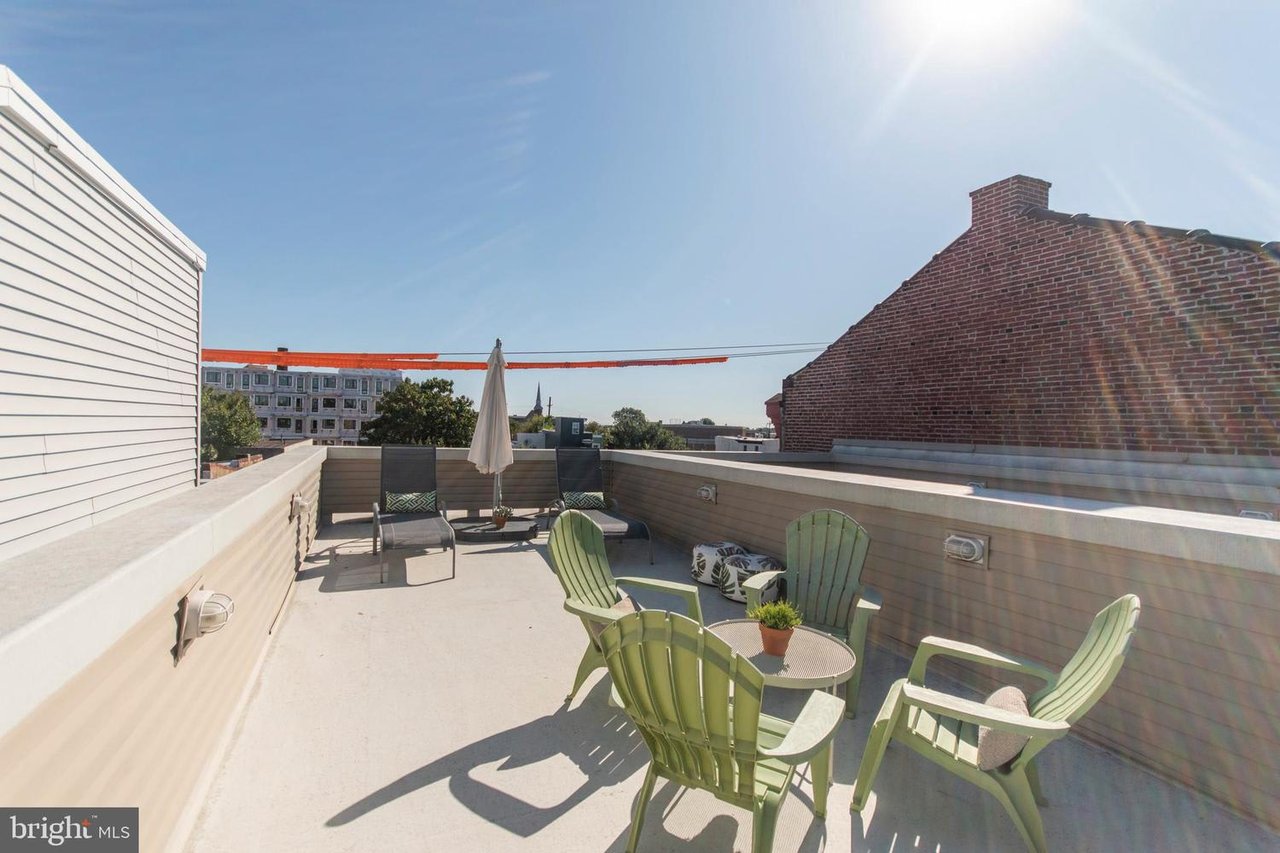 2132 E Dauphin St