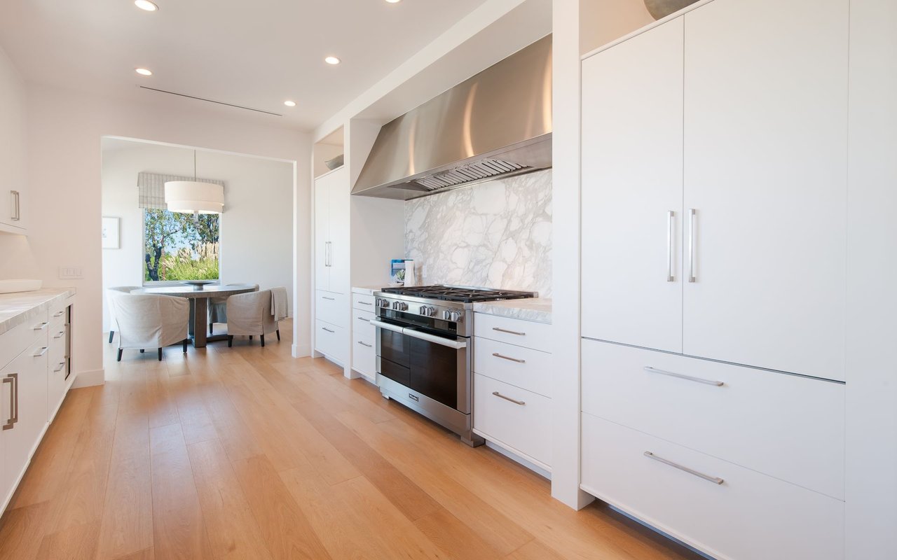 1633 Castle Cove Circle