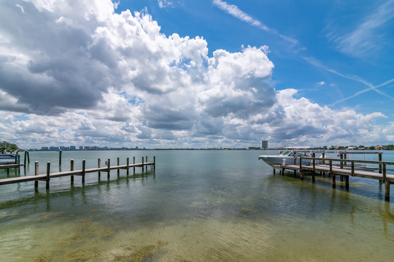 Prestigious Address in Lido Shores