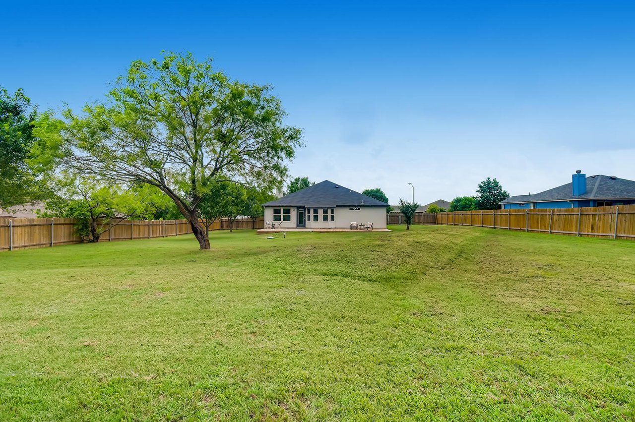 104 Willow Dr