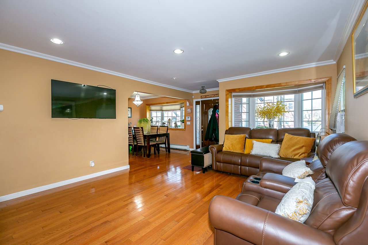 112 N 6th Street, New Hyde Park