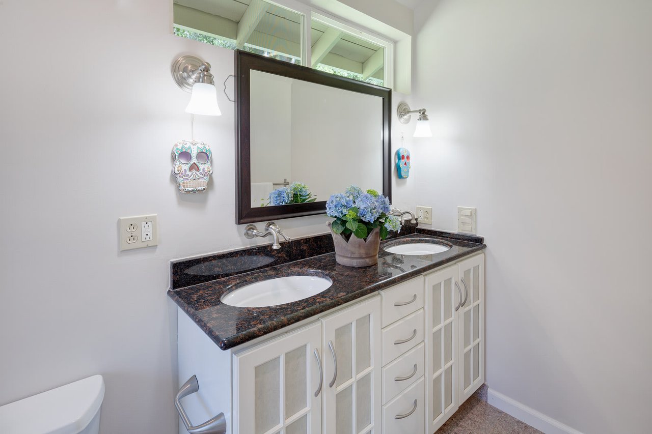 60 Oak Grove Avenue, Woodacre