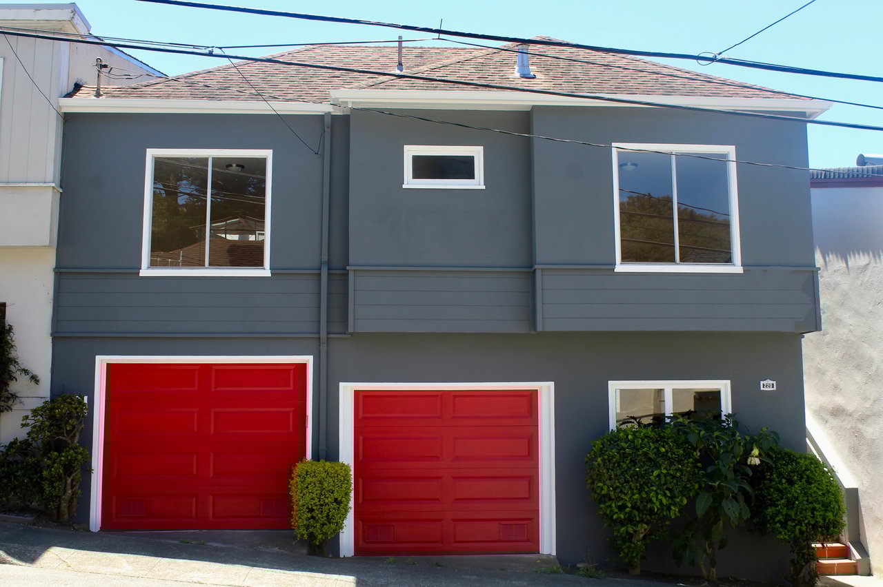 220 Glenview Dr