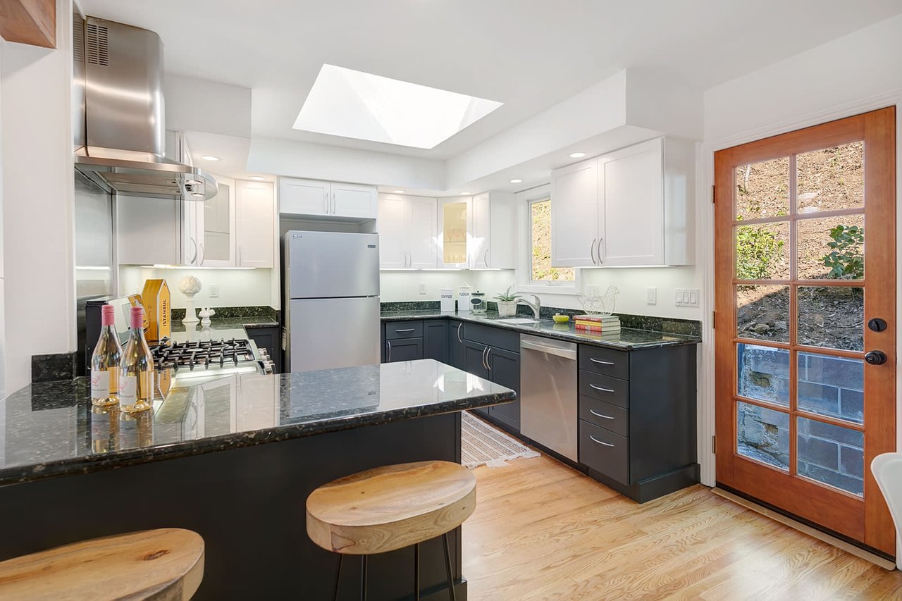 7 Crescent Lane, Fairfax