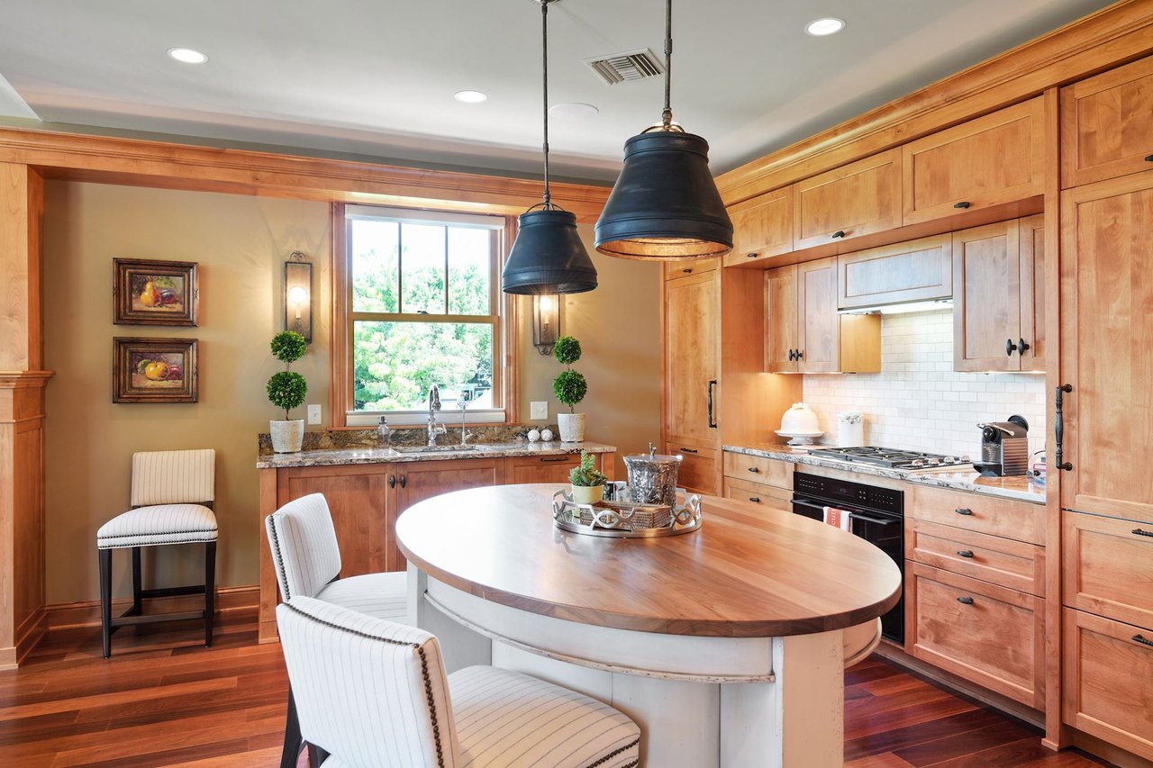 230 Manitoba Ave S, #210, Wayzata