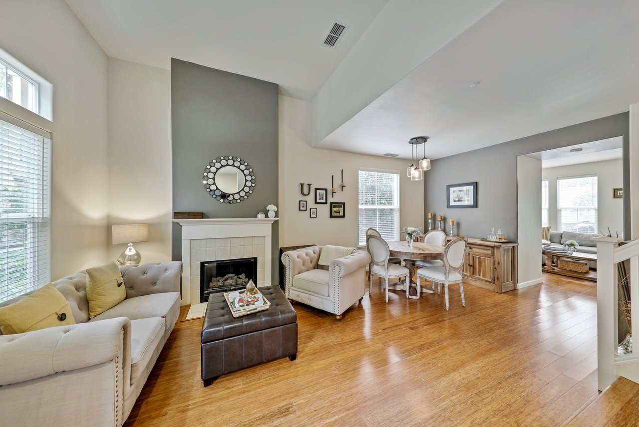 54 Arnold Dr