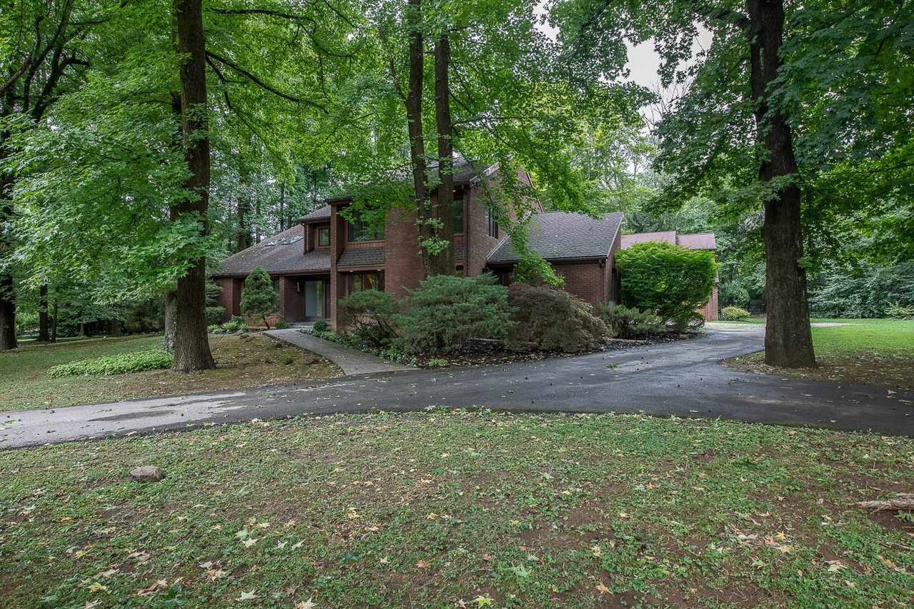 Bryn Mawr Custom Contemporary