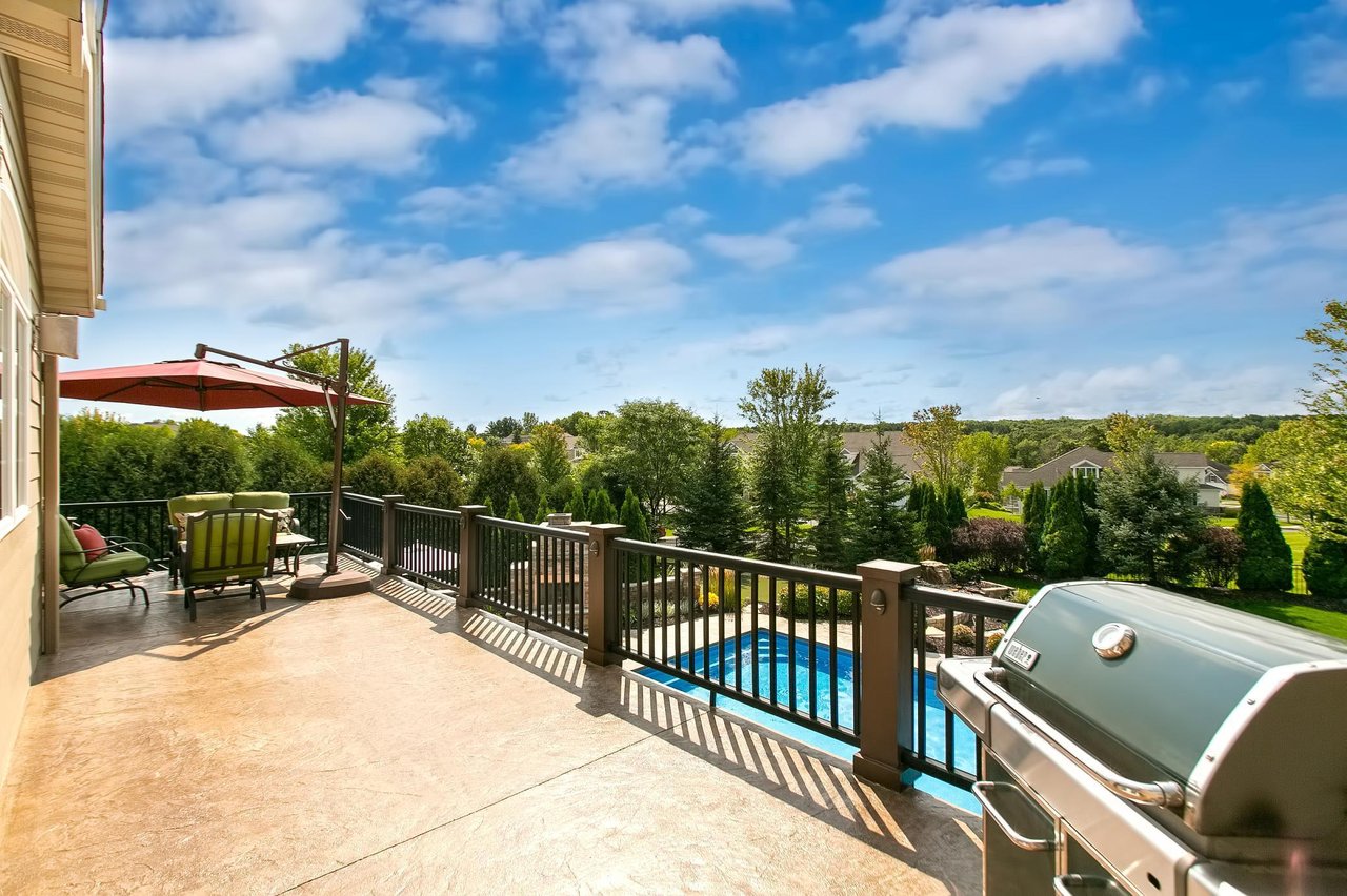 Stunning Eagan Masterpiece!