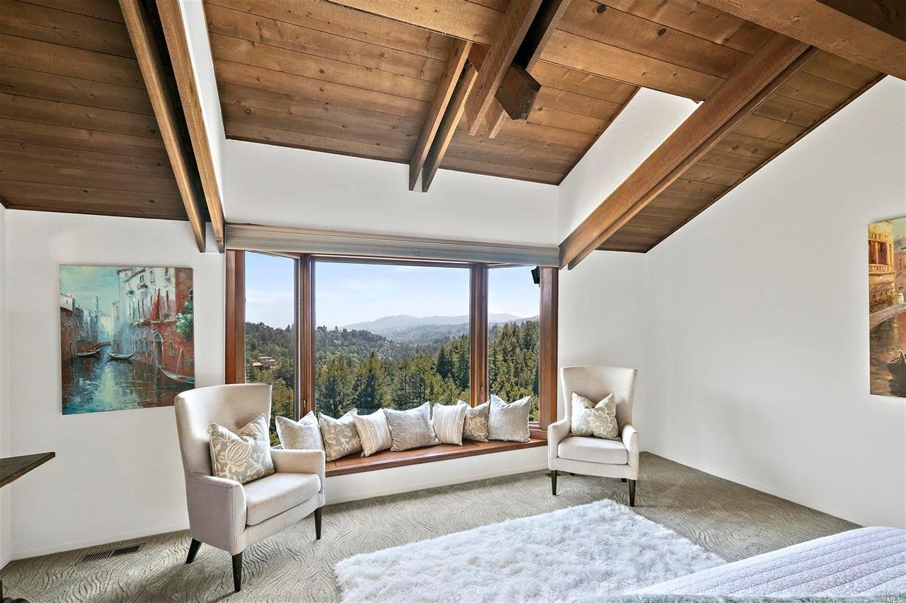 16 Manzanita Pl
